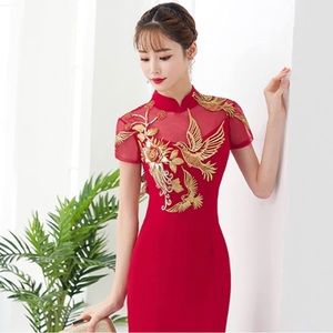 Chinese qipao cheongsam dress